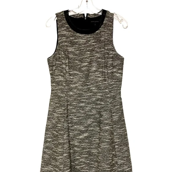 BANANA REPUBLIC black/white Dress with Leather Detail Shoulder/Collar, Size 8. - Picture 4 of 9